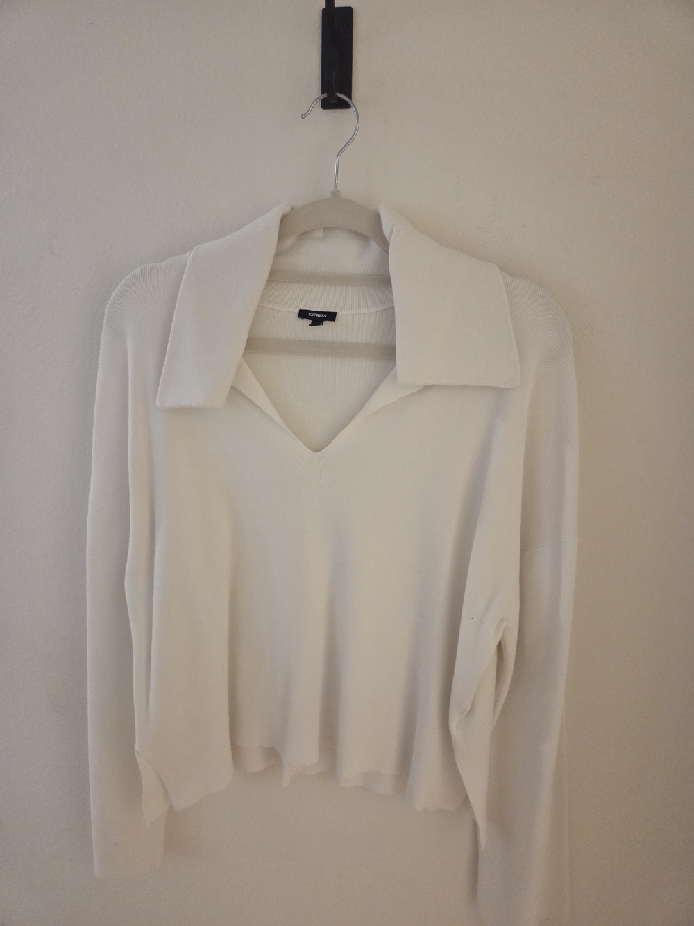 Express Cream V-Neck Sweater with Spread Collar